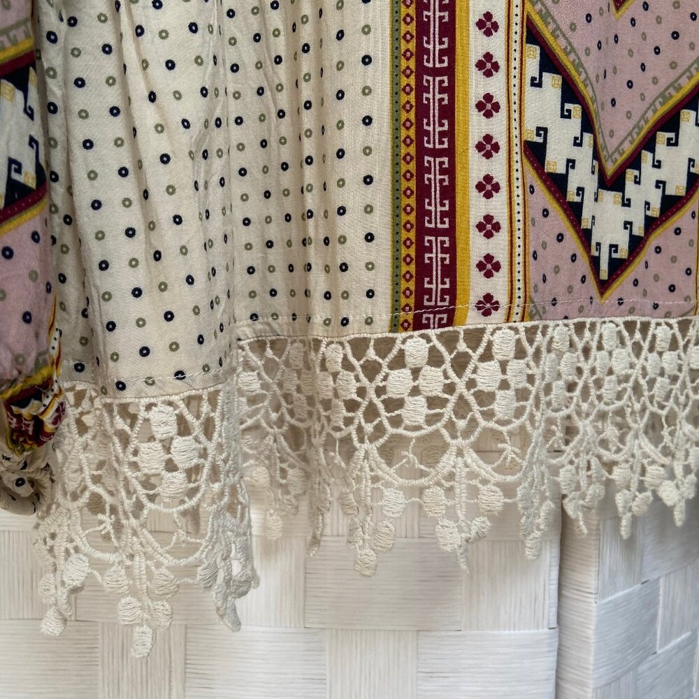 Gimmicks by BKE Beaded BoHo Blouse Top Size XL - Picture 4 of 5